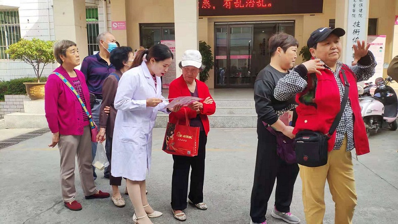 赴文昌社區義診-9.jpg